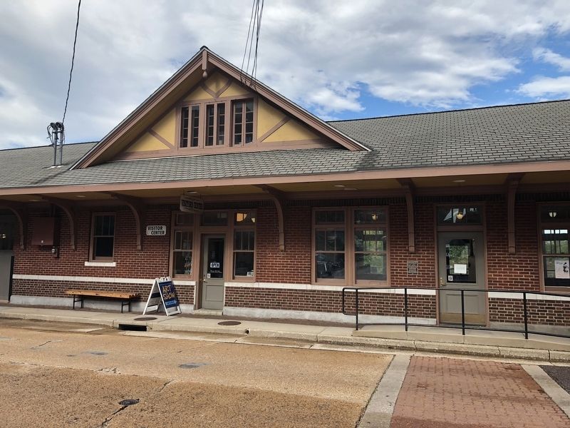Missouri Pacific Passenger Depot image. Click for full size.