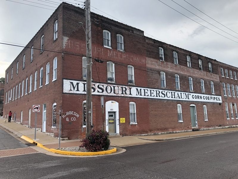 Missouri Meerschaum Corn Cob Pipes. Click for full size. Missouri Meerschaum Corn Cob Pipes image. Click for full size.
