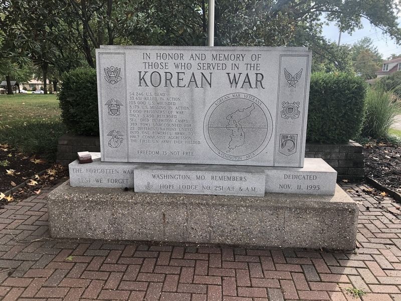 In Honor and Memory of Those Who Served in the Korean War Marker image. Click for full size.
