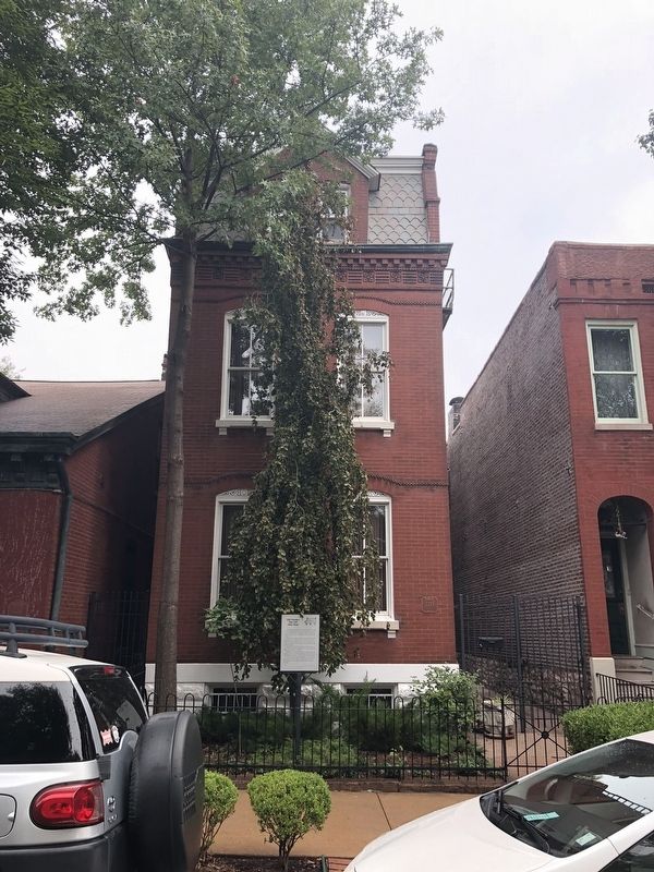 2215 Cherokee Street. Click for full size. 2215 Cherokee Street image. Click for full size.