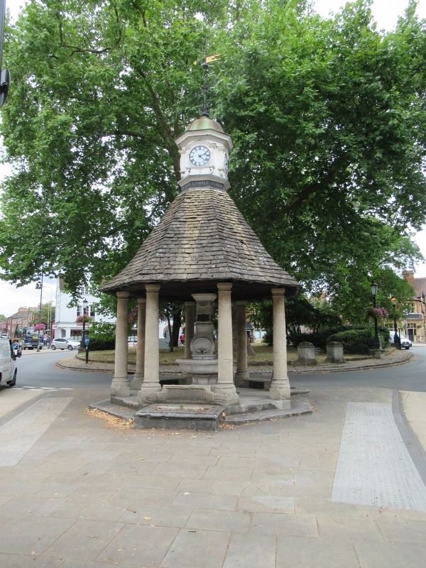 Victoria Fountain. Click for full size. Victoria Fountain image. Click for full size.