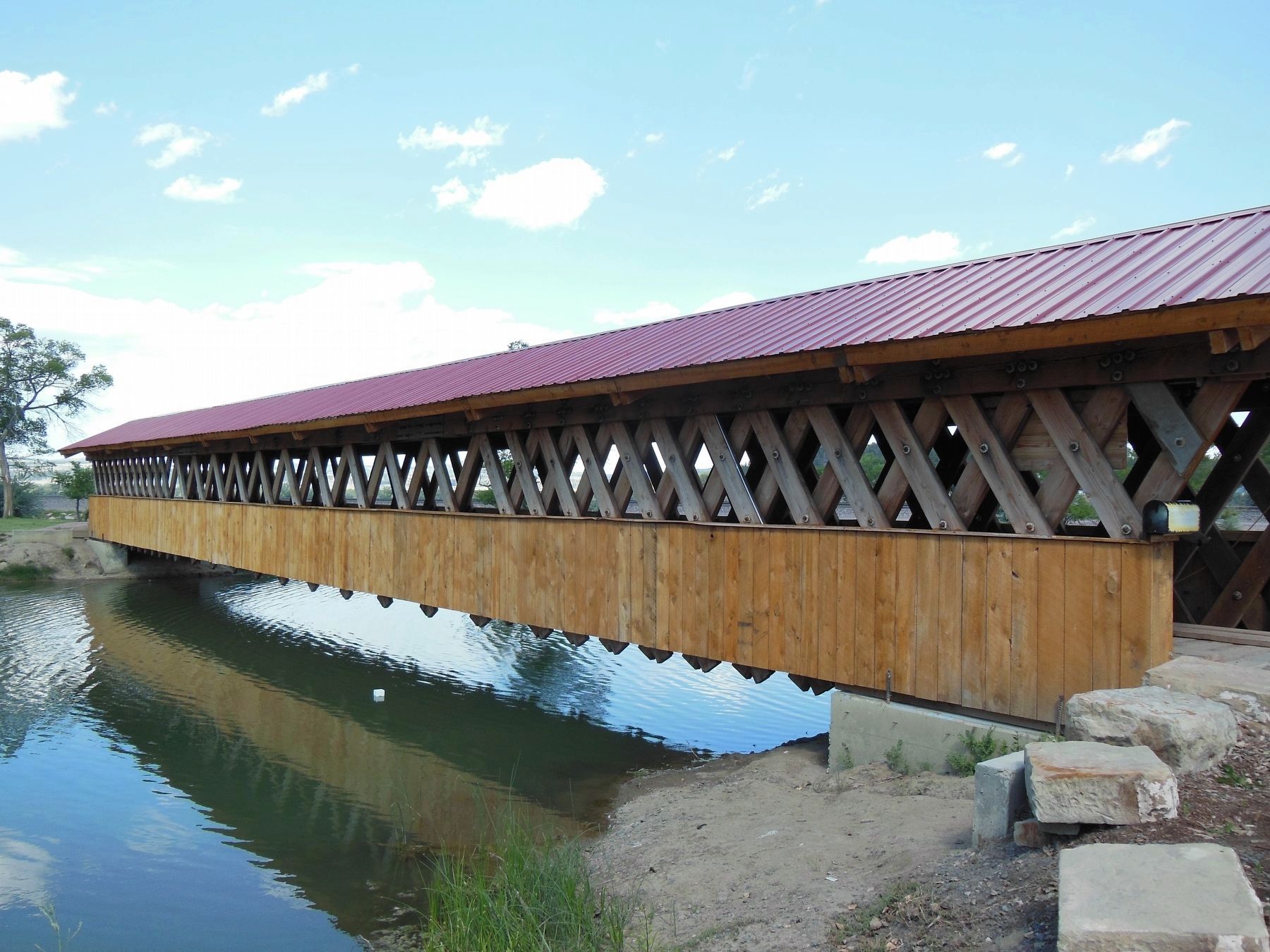 Edgemont City Park: Covered Foot Bridge & Terminus of Mickleson Trail image. Click for full size.
