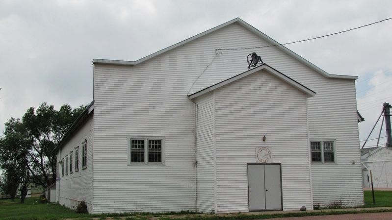 Fedora Community Hall (<i>front view; from 421st Avenue</i>) image. Click for full size.
