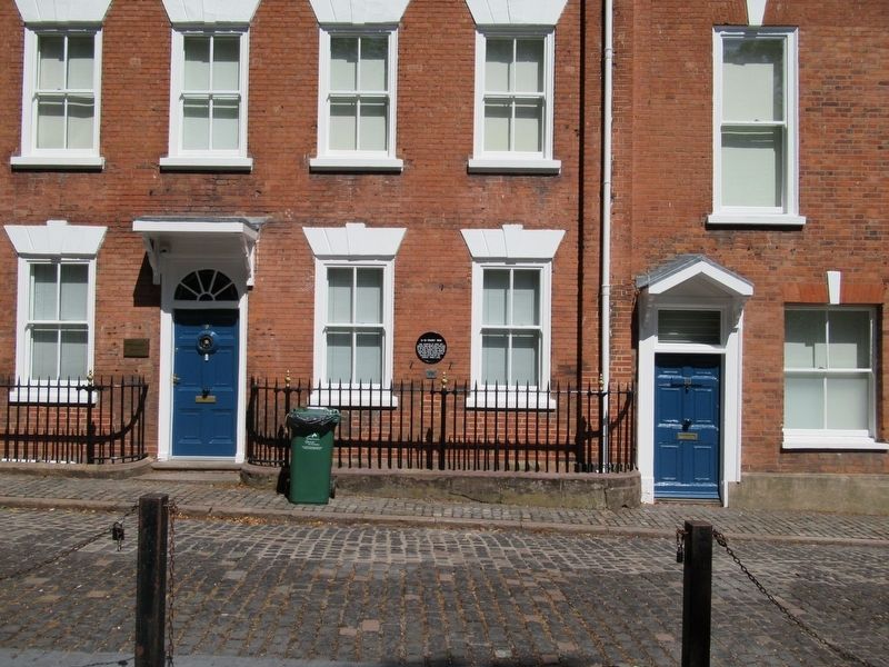 9 – 10 Priory Row Marker image. Click for full size.