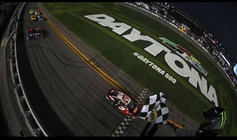 Daytona 500 2018 Checkered Flag image. Click for full size.