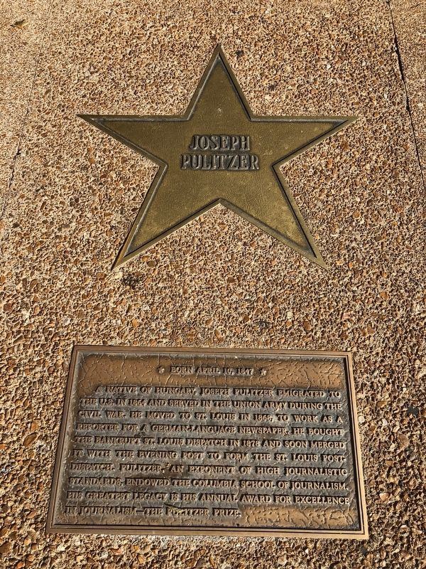 Joseph Pulitzer Marker image. Click for full size.