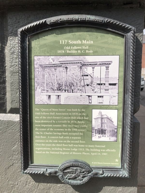 117 South Main Marker image. Click for full size.