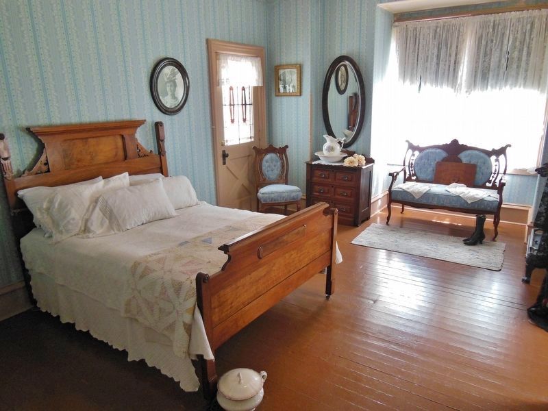 Scout's Rest Ranch: Cody bedroom image. Click for full size.