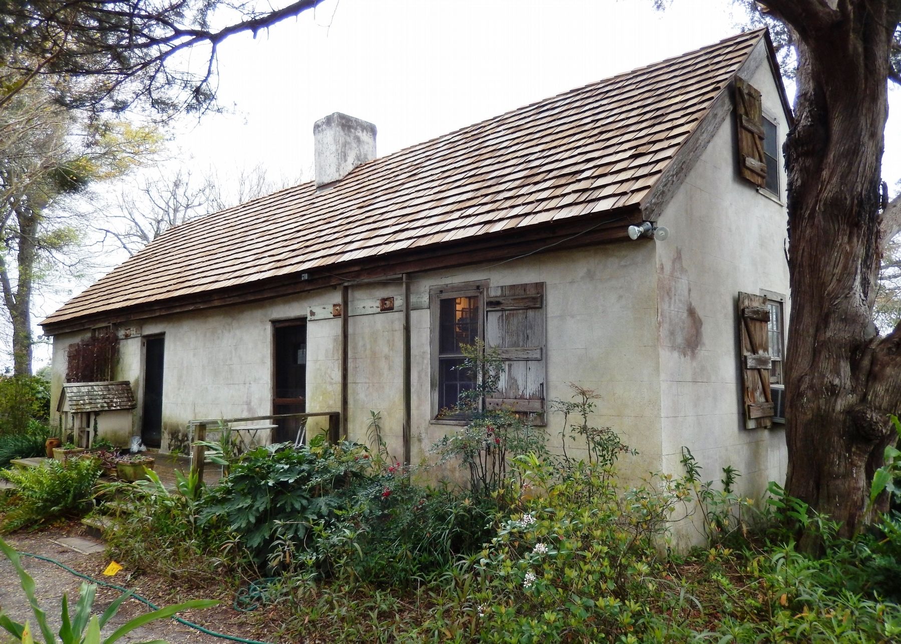 Slave Cabin (<i>northeast corner view from near marker</i>). Click for full size. Slave Cabin (<i>northeast corner view from near marker</i>) image. Click for full size.