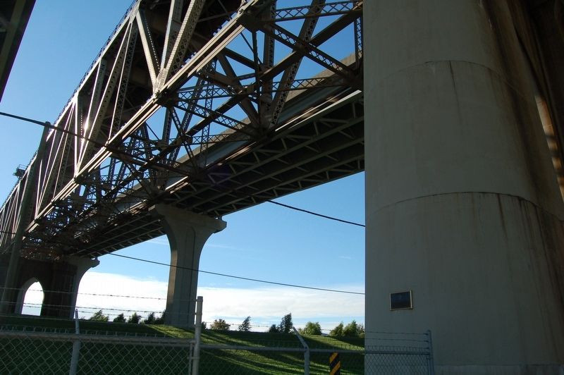 Huey P. Long Bridge, Louisiana Marker image. Click for full size.