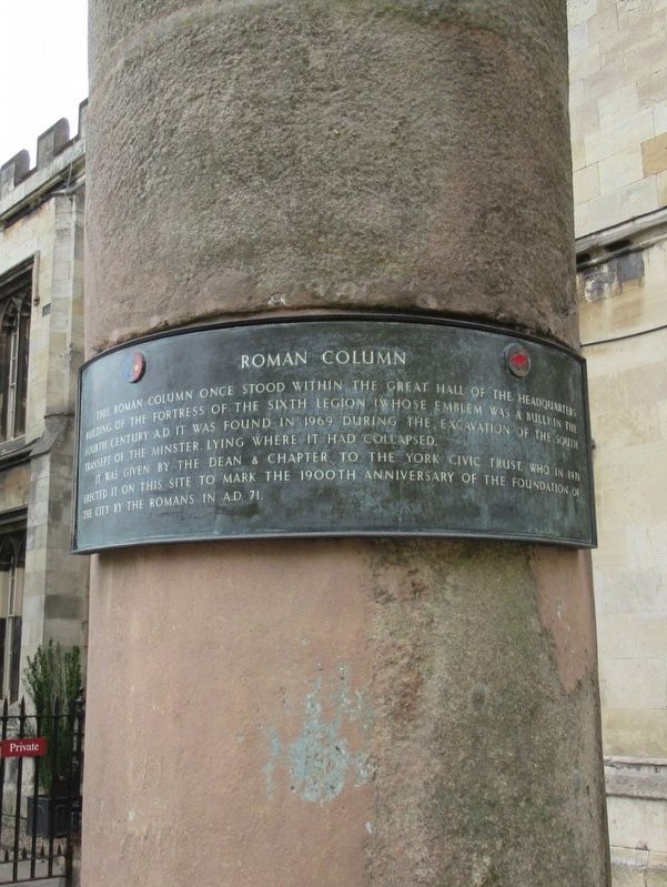 Roman Column Marker image. Click for full size.