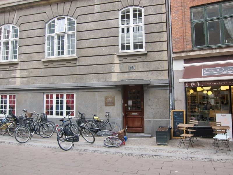 Copenhagen Business School Marker - wide view image. Click for full size.