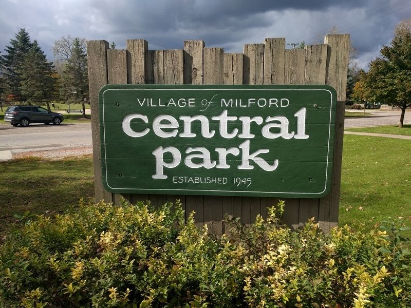 Central Park Sign image. Click for full size.