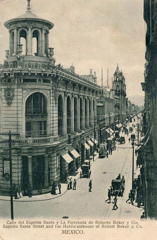 <i>Calle Espiritu Santo y la Ferreter�a Roberto Boker y Cia. </i> image. Click for full size.