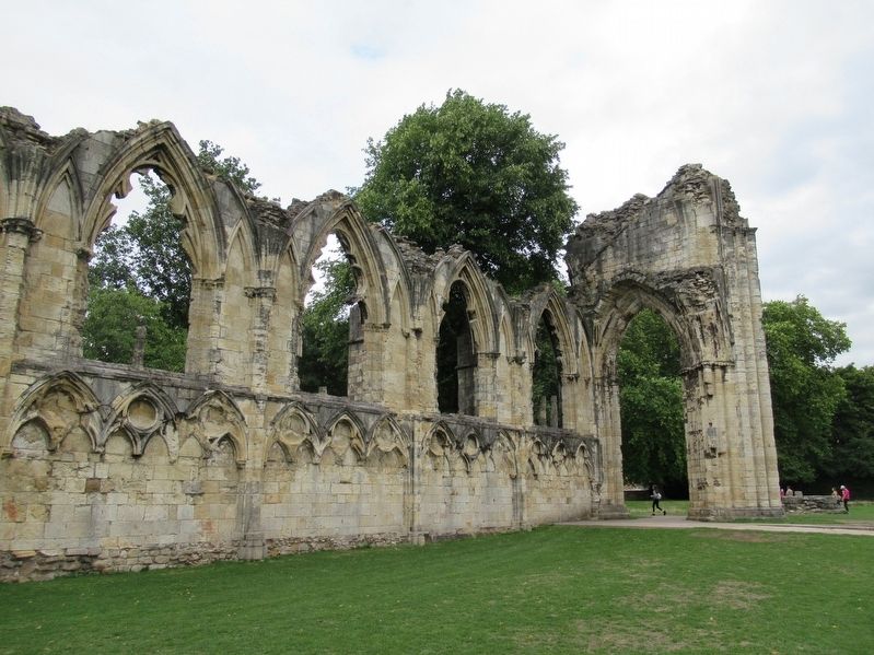 St Mary�s Abbey Ruins image. Click for full size.