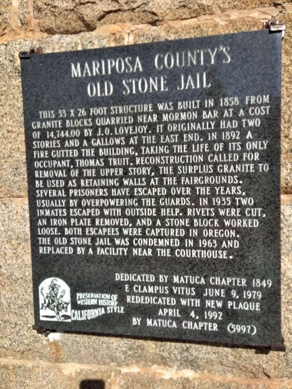 Mariposa Countys Old Stone Jail Marker image. Click for full size.