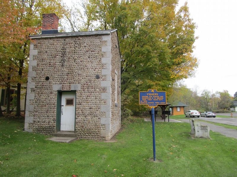 Pumphouse & Marker image. Click for full size.