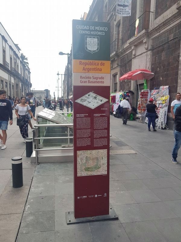 Archaeological Remains at Republica de Argentina Street Marker image. Click for full size.