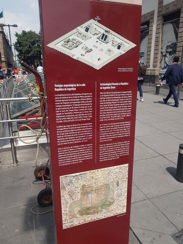 Archaeological Remains at Republica de Argentina Street Marker image. Click for full size.