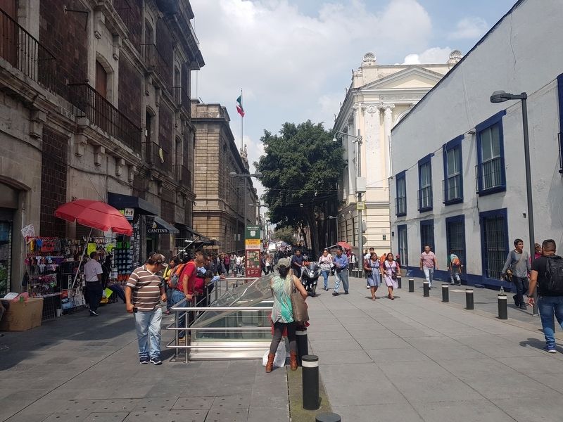 Archaeological Remains at Republica de Argentina Street Marker image. Click for full size.