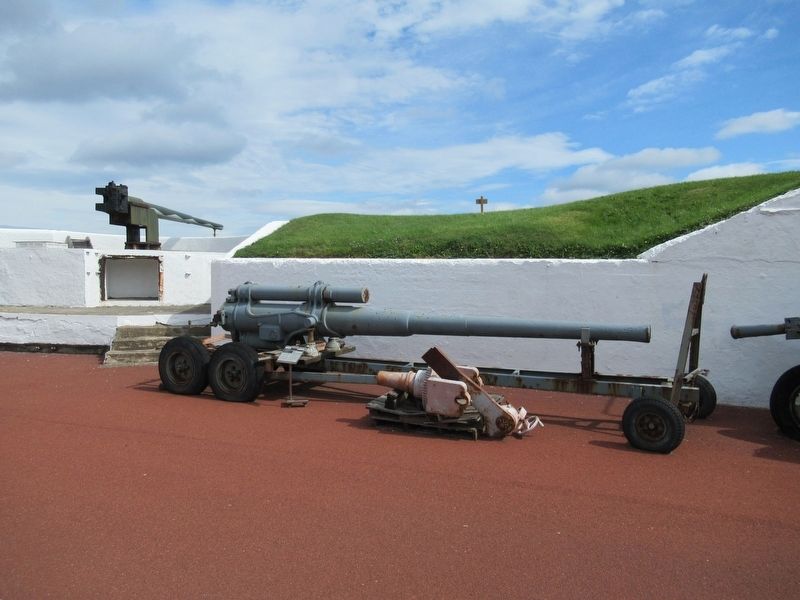 Naval Coast Defence Gun image. Click for full size.