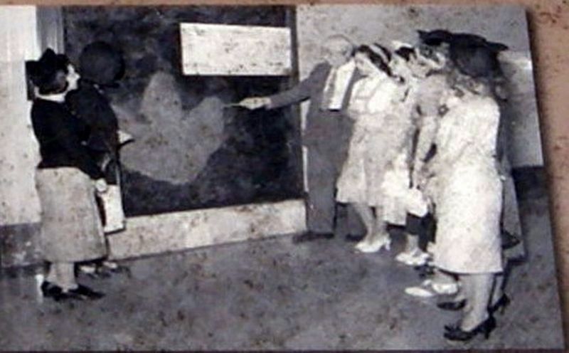 Inset. Click for full size. Inset image. Click for full size.
