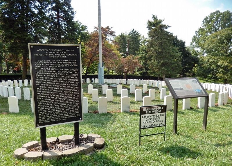 National Cemetery System Marker (<i>wide view showing Gettysburg Address Plaque left of marker</i>) image. Click for full size.