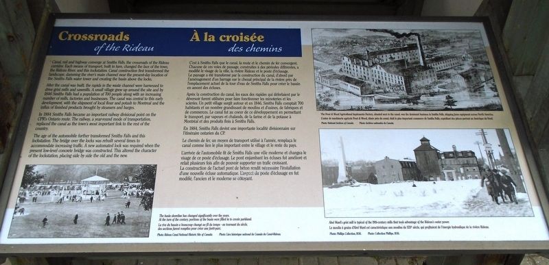 Crossroads <i>of the Rideau</i> / � la crois�e <i>des chemins</i> Marker image. Click for full size.