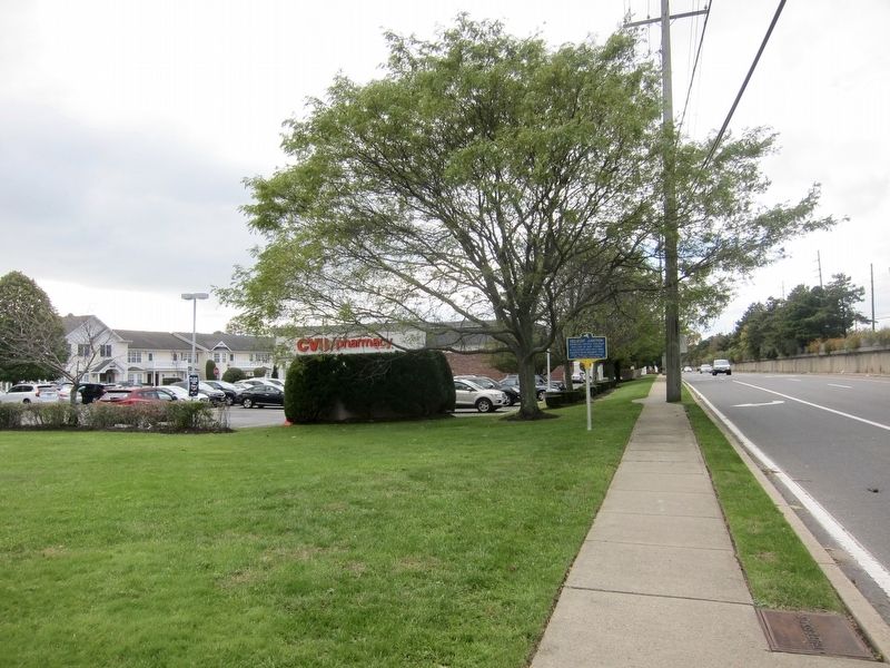 Belmont Junction Marker - wide view, looking west along Railroad Avenue. Click for full size. Belmont Junction Marker - wide view, looking west along Railroad Avenue image. Click for full size.