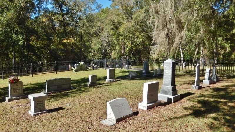Falling Creek Methodist Church Cemetery (<i>located behind church</i>) image. Click for full size.