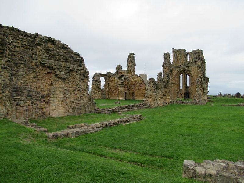 Tynemouth Priory and Castle Ruins image. Click for full size.