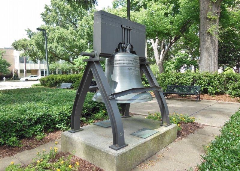 Mississippi Liberty Bell Replica image. Click for full size.