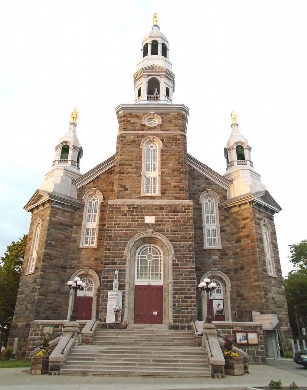 L'�glise Notre-Dame-des-Neiges / Our Lady of the Snows Church image. Click for full size.