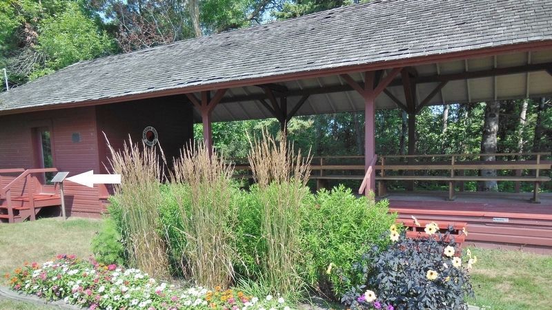 Lake Hubert Depot (<i>wide view; marker visible on right side of entrance</i>) image. Click for full size.