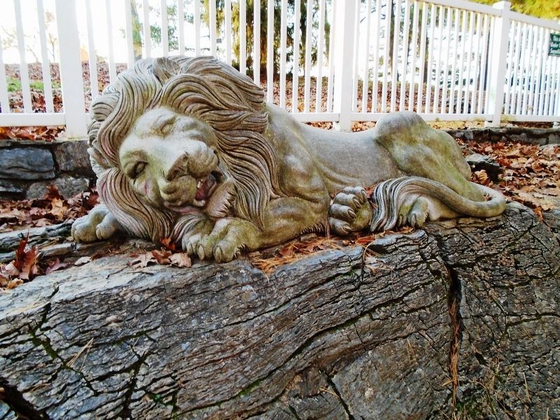 Replacement Lititz Springs Park Lion image. Click for full size.
