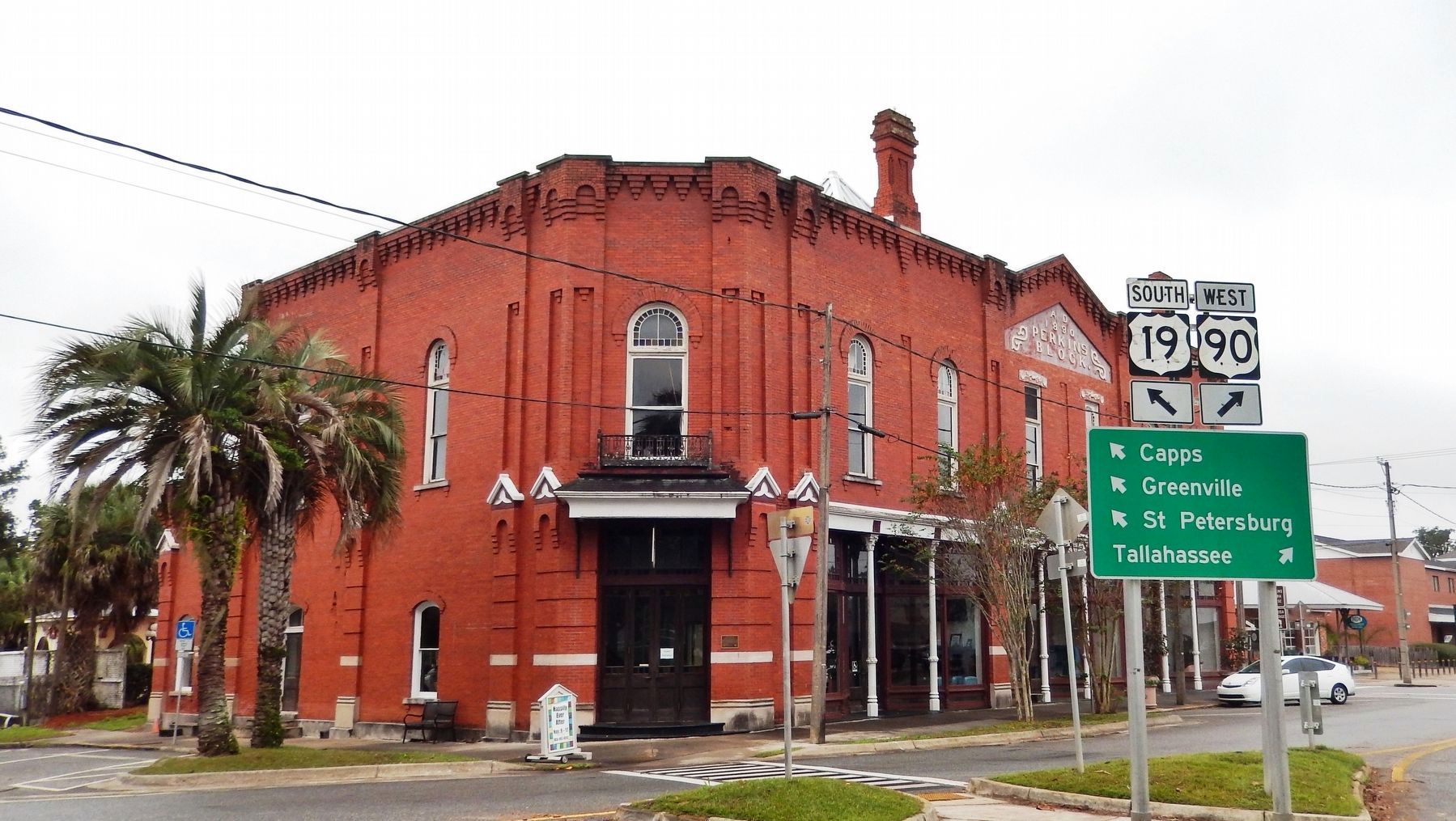 Perkins Opera House (<i>wide view from Courthouse Circle; marker just to the right of entrance</i>) image. Click for full size.