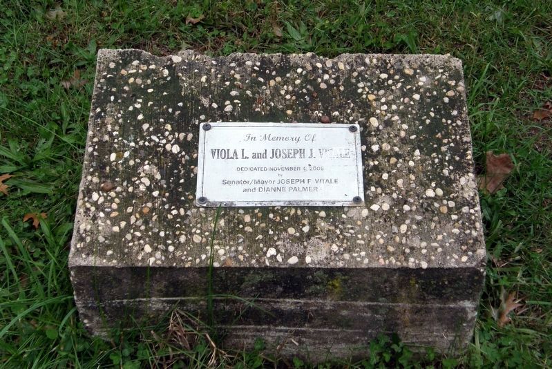 Second nearby local memorial. Click for full size. Second nearby local memorial image. Click for full size.