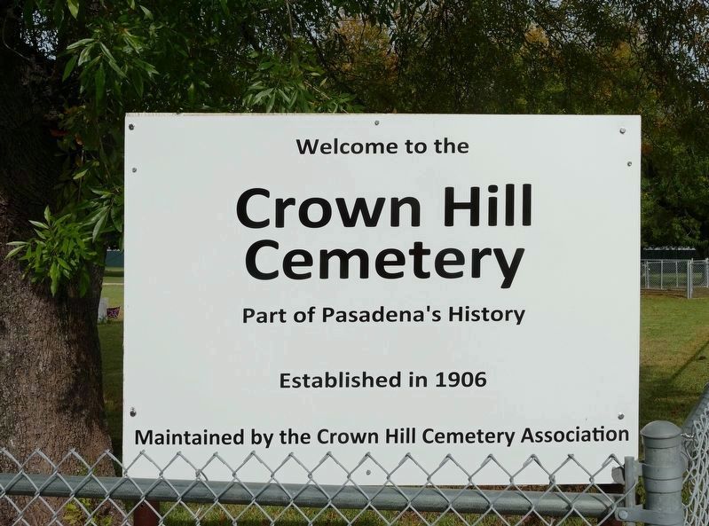 Crown Hill Cemetery Entrance Sign image. Click for full size.