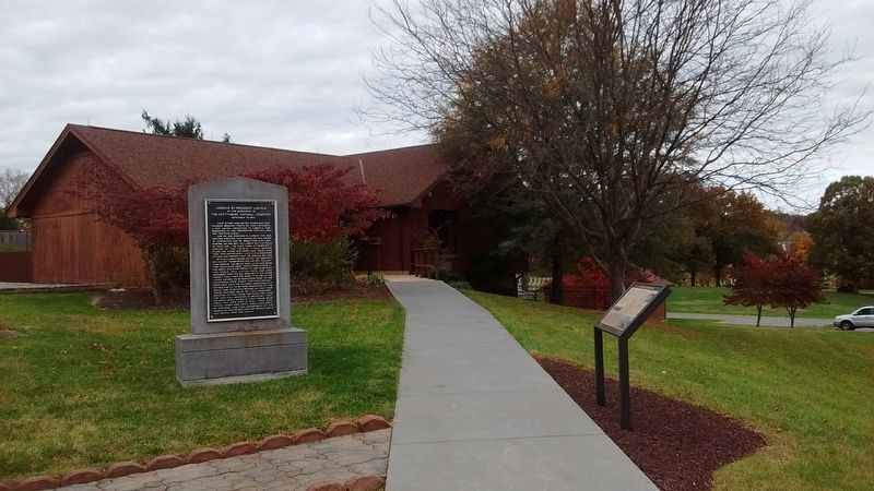 A National Cemetery System Marker image. Click for full size.