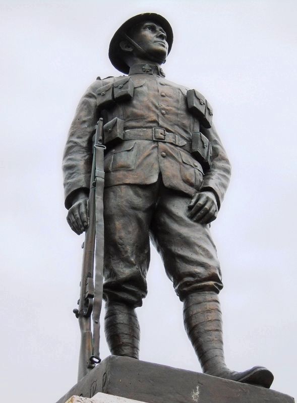 Monument commmoratif de guerre / War Memorial image. Click for full size.