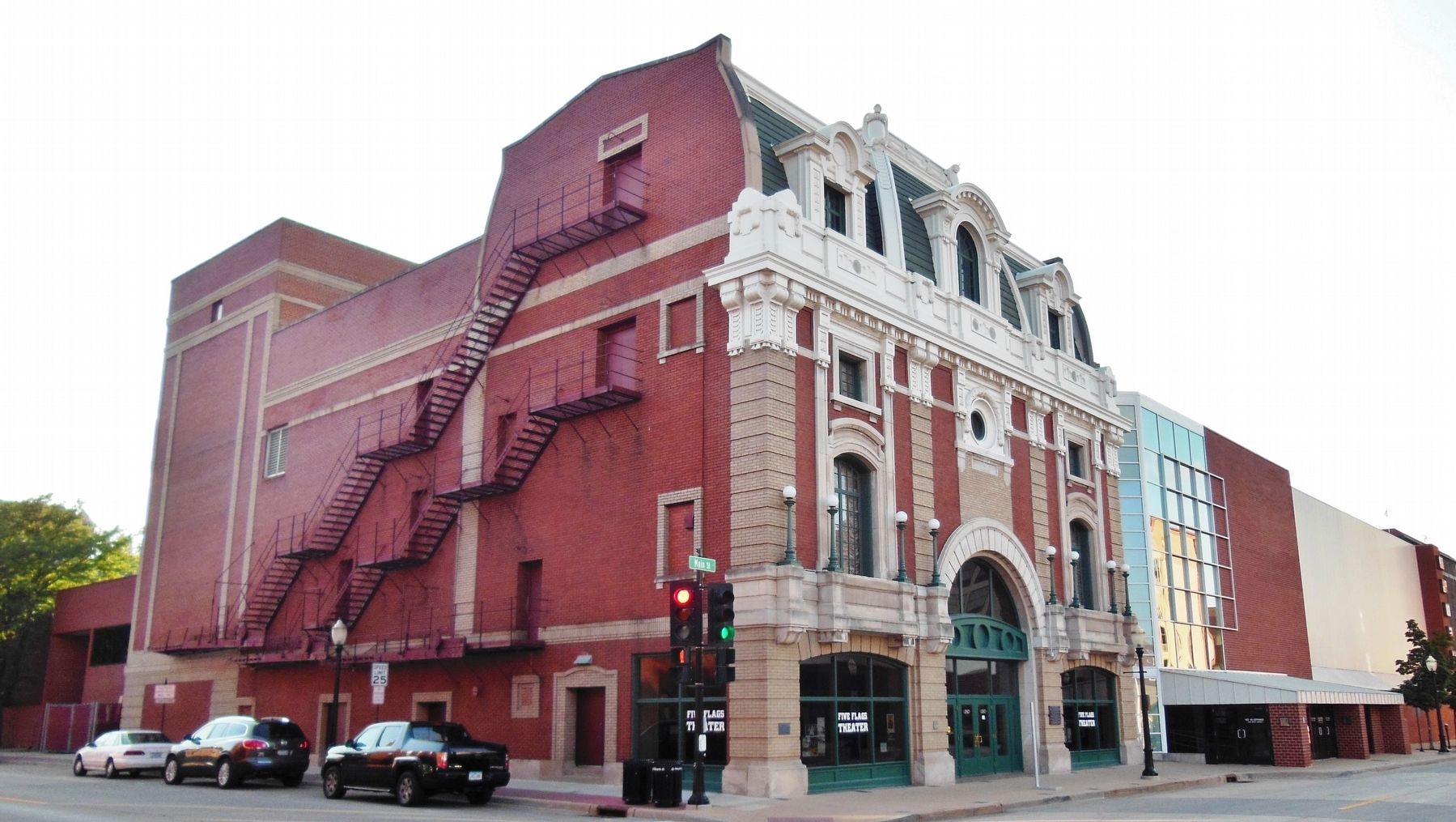 Five Flags Theater (<i>southeast corner view</i>) image. Click for full size.
