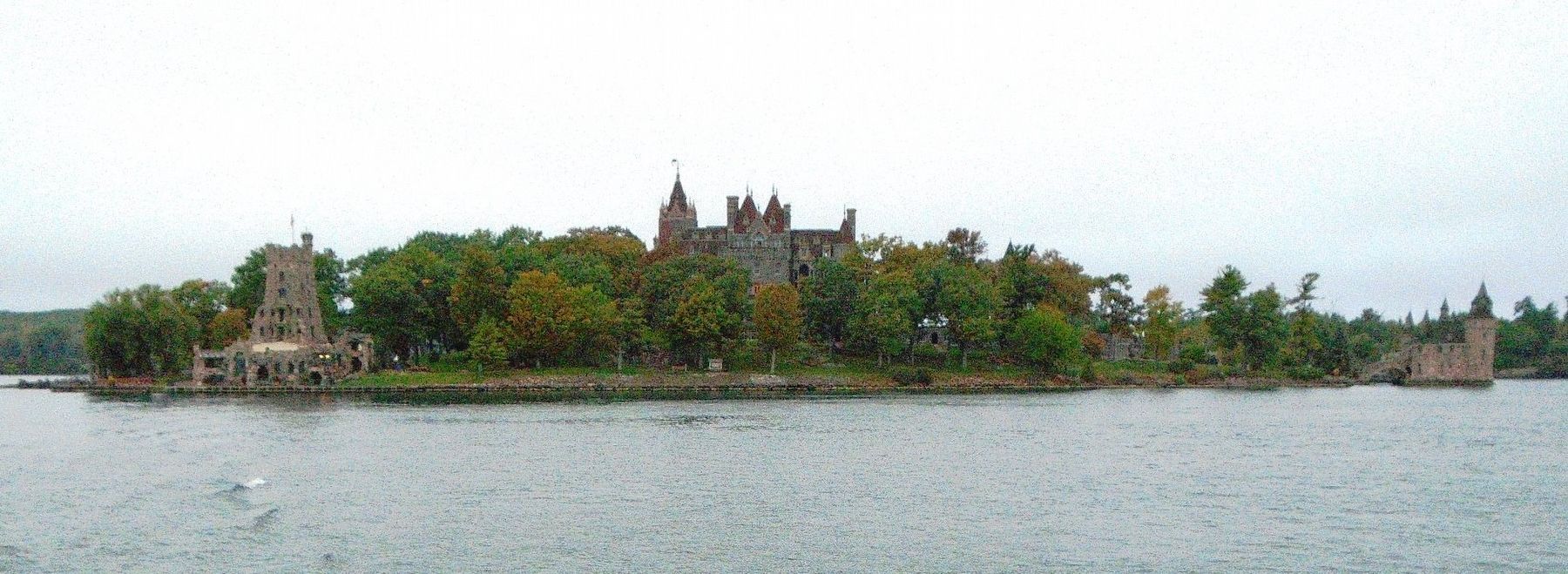 Boldt Castle on Heart Island. Click for full size. Boldt Castle on Heart Island image. Click for full size.