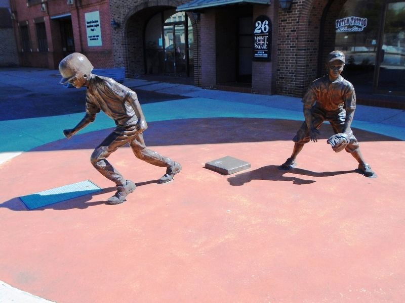"Bases Loaded" Sculpture - Second Base image. Click for full size.