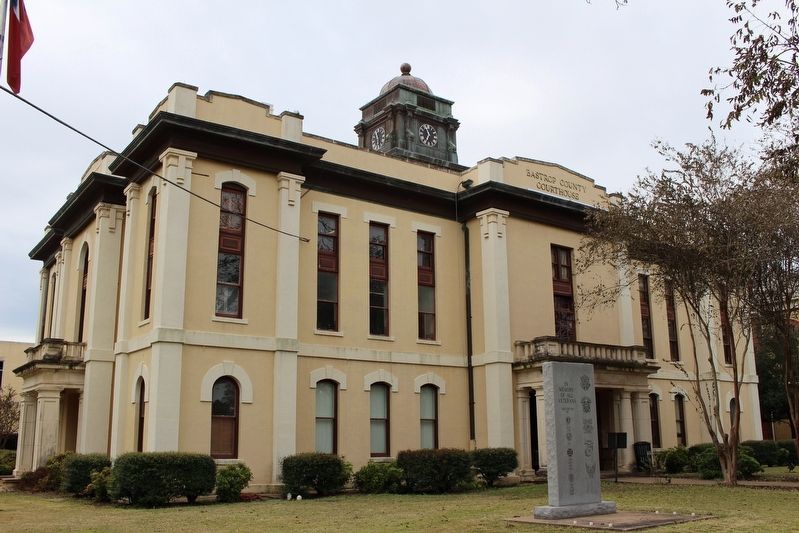 Bastrop County Courthouse image. Click for full size.