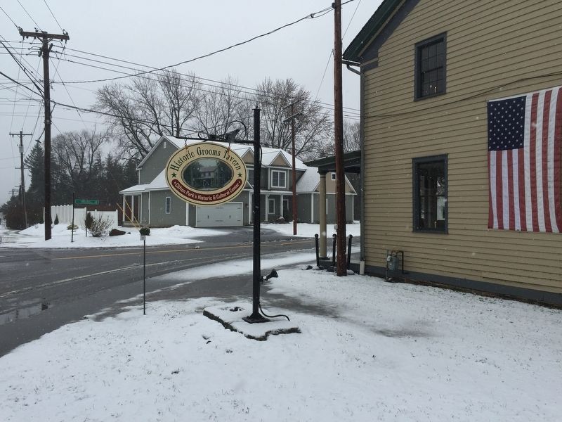Tavern Sign image. Click for full size.