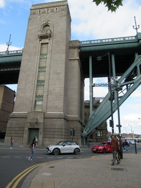 The North Tower of the Tyne Bridge image. Click for full size.