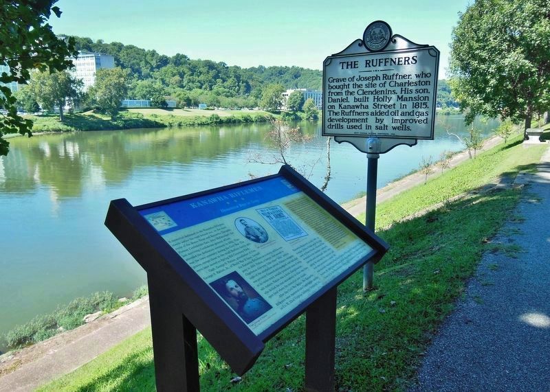 Kanawha Riflemen Marker (<i>wide view west along Kanawha River; unrelated marker in background</i>). Click for full size. Kanawha Riflemen Marker (<i>wide view west along Kanawha River; unrelated marker in background</i>) image. Click for full size.