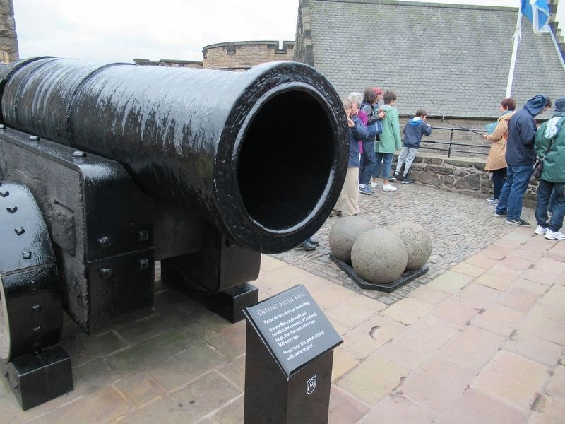 Mons Meg. Click for full size. Mons Meg image. Click for full size.