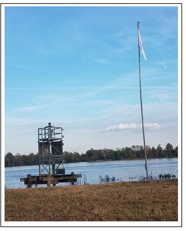 White Alder Memorial Light Marker and flag image. Click for full size.