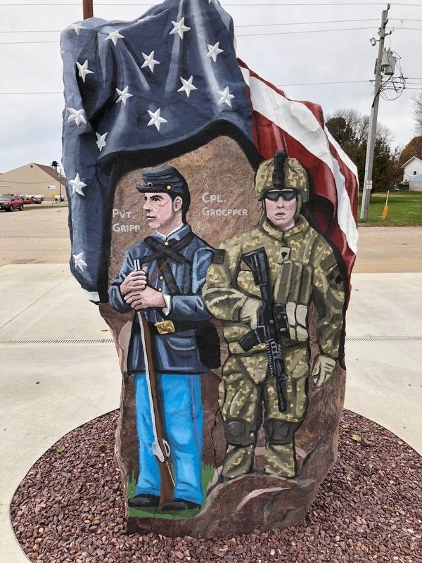 Pvt. Gripp & Cpl. Groepper. Click for full size. Pvt. Gripp & Cpl. Groepper image. Click for full size.